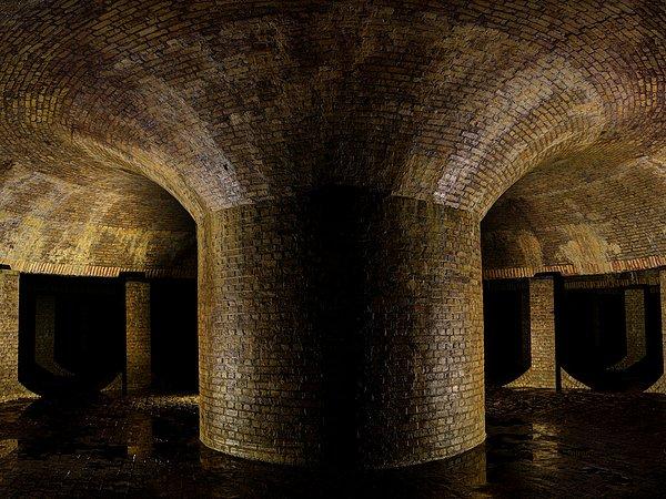 13. Londra'da bulunan bir yeraltı sarnıcı