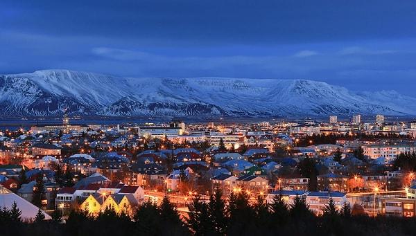 6. Reykjavik, İzlanda