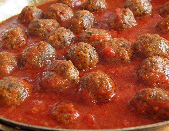 Üstüne Para Verseler Eve Sokulmayacak 9 Çağdaş Sanat İşi