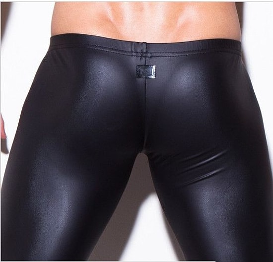 Erkeklerin Artık Kalçalarının Farkına Vardığını Gösteren 25 Görsel