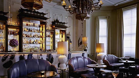 15 самых знаменитых отелей мира с привидениями