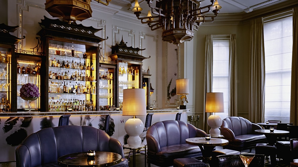 15 самых знаменитых отелей мира с привидениями