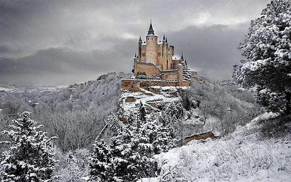 Segovia Şatosu, İspanya