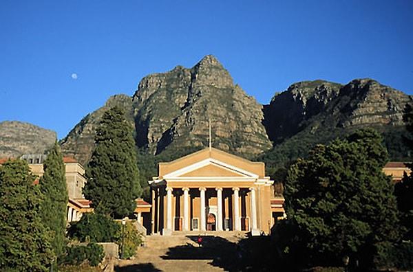 3. Cape Town Üniversitesi - Güney Afrika