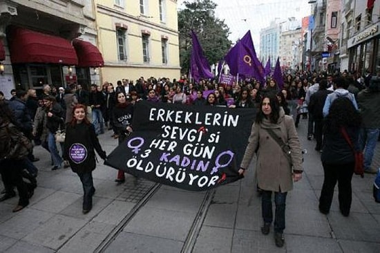 Kadınlarımızın 'Tutku Derecesinde Aşırı Sevgi!' Ortamından Yansıyan Ekim Ayı Manzaraları