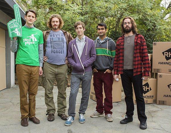 BONUS: Amerikan HBO kanalında geçtiğimiz seneden beri "Silicon Valley" isimli bir dizi yayınlanıyor.