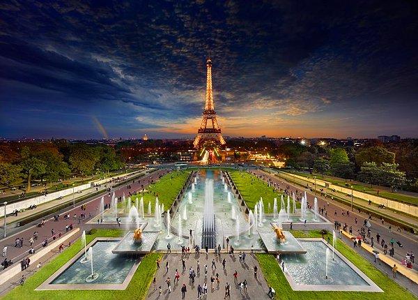 4. Eiffel Kulesi, Paris, Fransa
