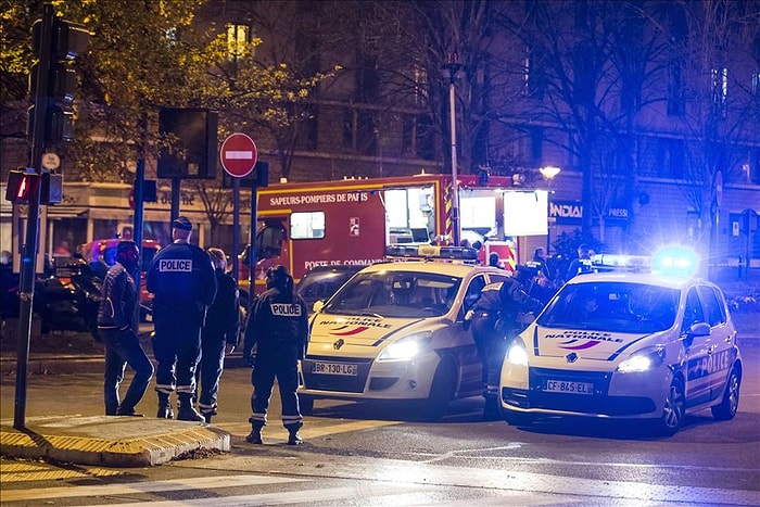 Paris Saldırganlarından Birinin Kimliği Açıklandı, 6 Kişi Gözaltına Alındı