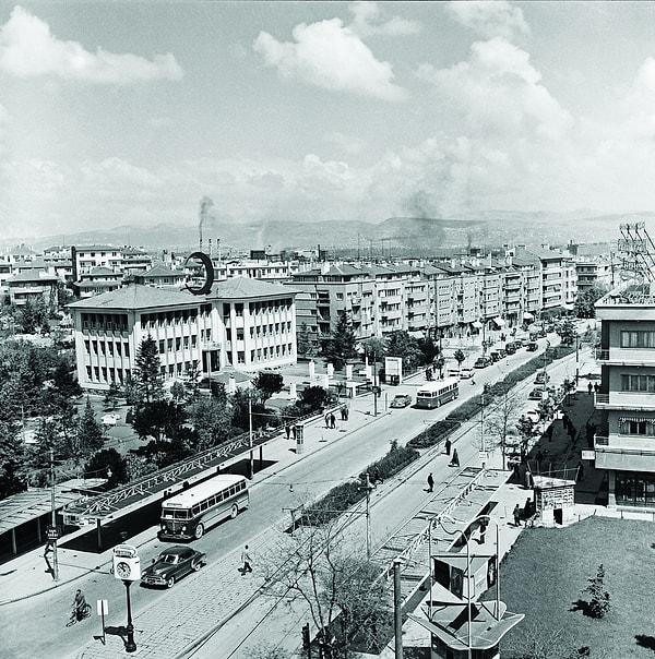 27. Atatürk Bulvarı, Yenişehir apartmanları, 1950’li yıllar