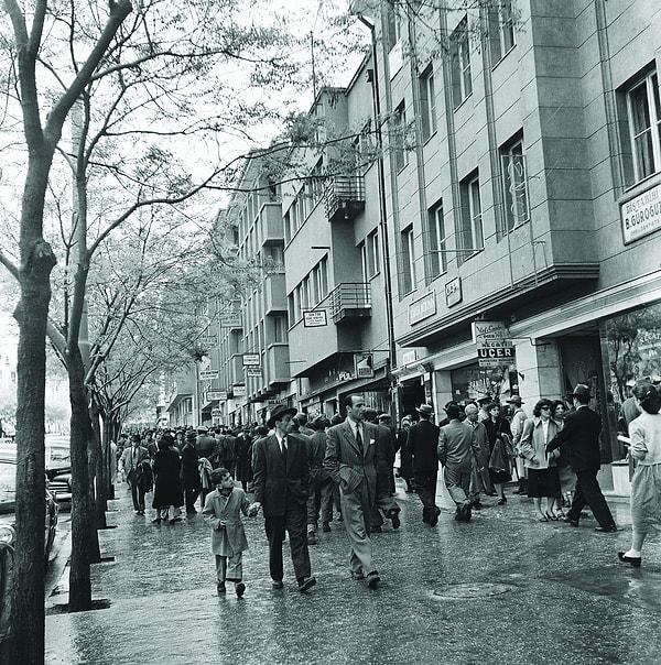 3. Anafartalar Caddesi, Köklü Han ve mağazalar, 1950’li yıllar