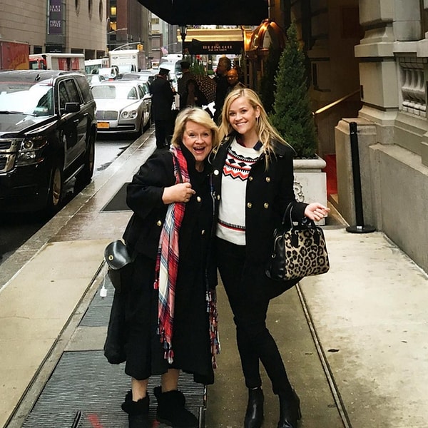 4. Риз Уизерспун наслаждалась Нью-Йорком.