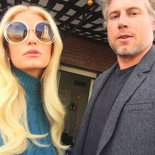 12. Джессика Симпсон, ее муж и ее очки стали идеальной композицией для селфи.