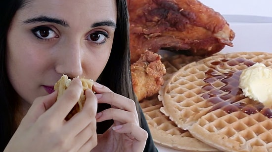 İnsanlar Tavuk ve Waffle'ı İlk Kez Test Ediyorlar