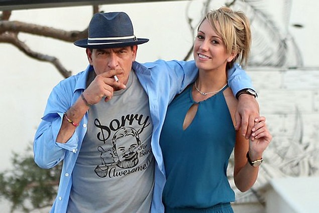 80'li yıllardan beri oyunculuk yapan Charlie Sheen'in adı daha çok uyuşturucu, alkol ve seks bağımlılığı ile gündeme geliyor.