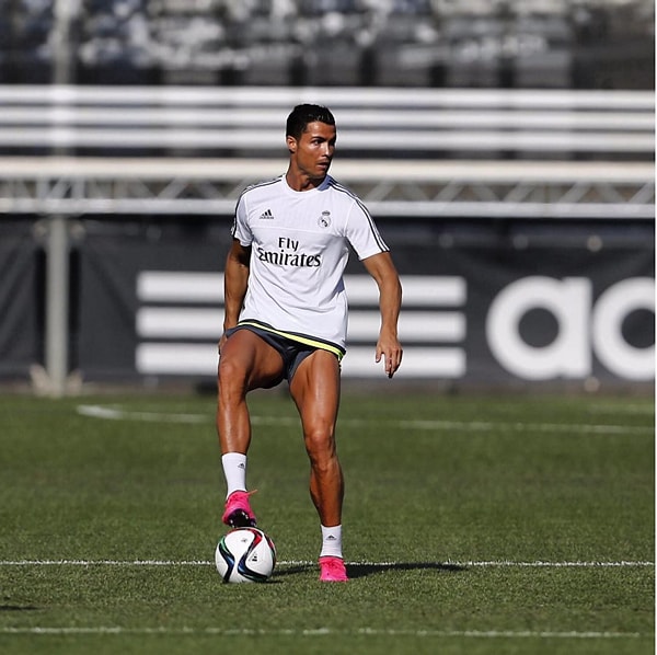 5. Когда он показал нам, как нужно упражняться с мячом.