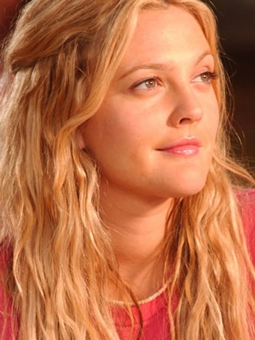 Lucy Whitmore(Drew Barrymore) / Meryem Uzerli