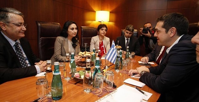 "HDP'nin mücadelesini hayranlıkla izliyoruz"