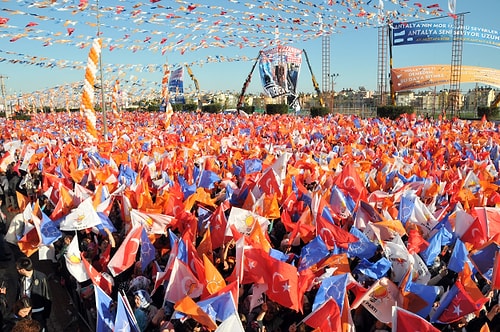 AKP ve MHP'den katılan olmadı