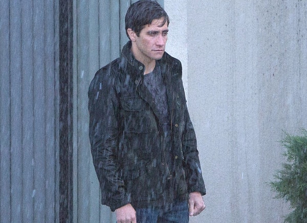 9. Весь день была прекрасная погода, ты наконец-то решаешься погулять и выйти на улицу, и выходишь, и тут же начинается ливень.