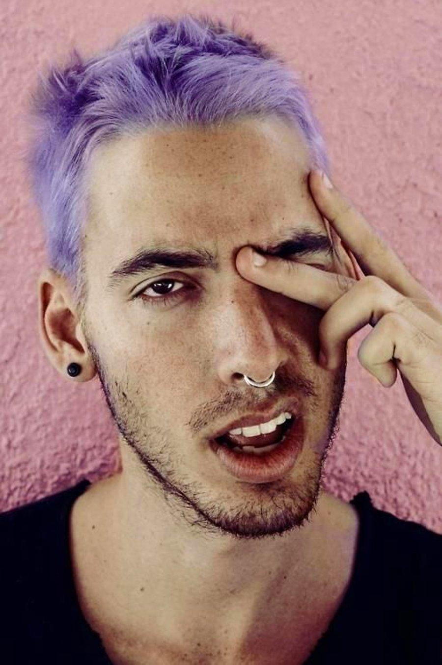 Фиолетовые волосы у мужчин