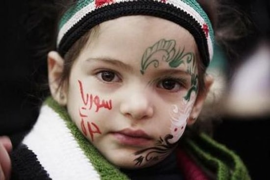 'Durma Resim Yapalım' Projesinde, Suriyeli Çocukların Gökyüzü Kan Kırmızı