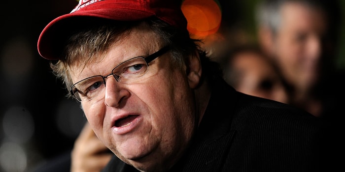 Michael Moore Mültecilere Evini Açtı