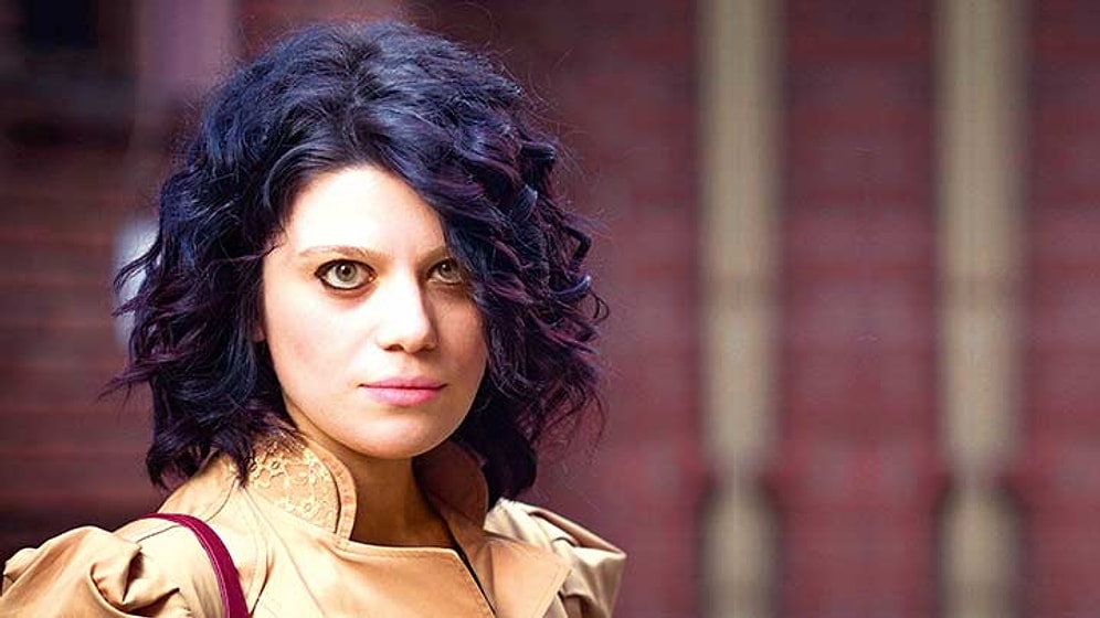 Dizeleri ile İçimizde Çiçek Yetiştiren Sinem Sal'dan 20 Tweet