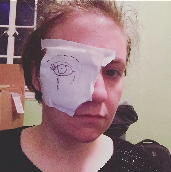 12. С Линой Данэм произошел маленький инцидент.