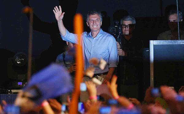 '2001'den beri Peronist olmayan ilk başkan'