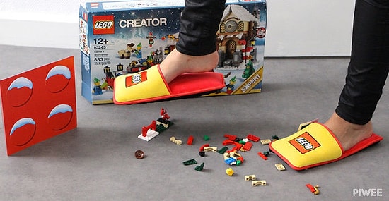 Lego Terlikleri: Artık Lego Yığınları Arasında Gönül Rahatlığıyla Yürüyebilirsiniz!