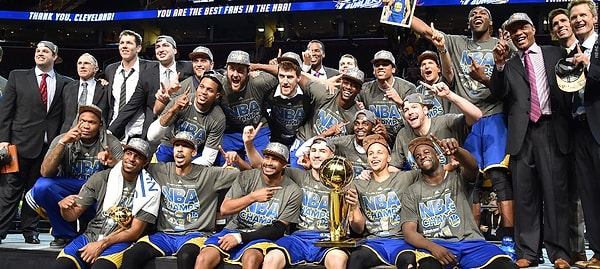 10. NBA'de Şampiyon Golden State Warriors