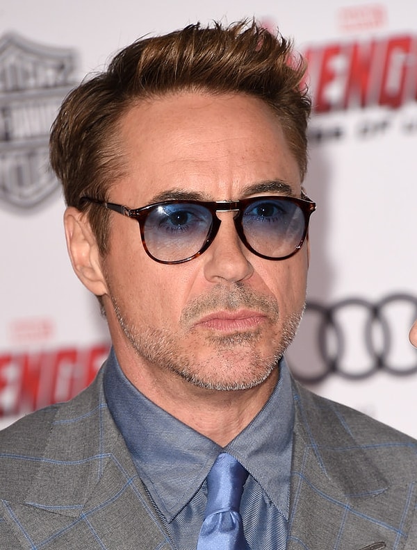 Нет. Снова промах. Только что подтвердилось, что вот это Роберт Дауни – младший.