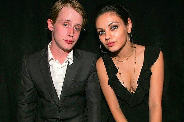 2. Mila Kunis ile "Evde Tek Başına" filmlerinin yıldızı Macaulay Culkin bir ilişki yaşadılar ve bu ilişkileri 9 yıl sürdü.