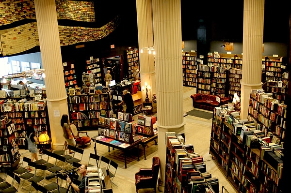 12. The Last Bookstore, Лос-Анджелес, США