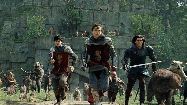 15. Narnia Günlükleri: Prens Kaspiyan (2008)   |	$247	Milyon ($225)