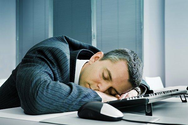 2. İşe gittiğinde uykunu almış hissediyorsan.