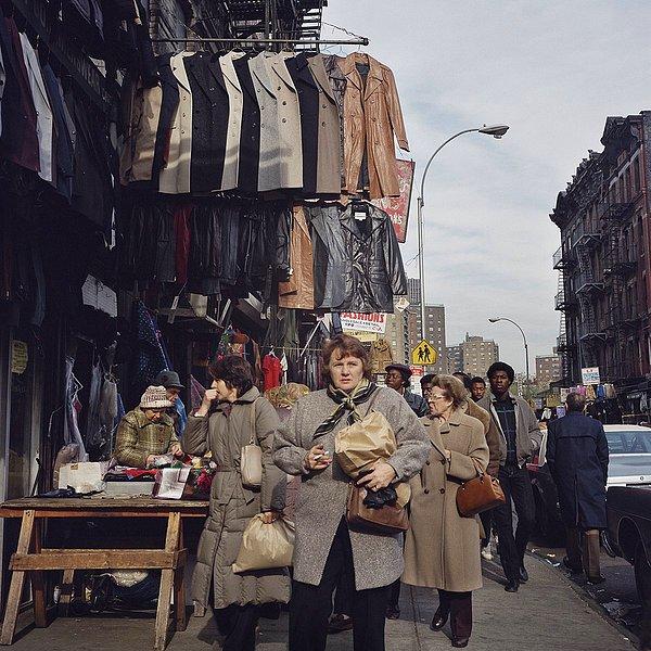 3. "1984-1987 arasında New York'a yaptığım bu gezilerde fotoğraf çekmek bana büyük mutluluk veriyordu; çünkü şehre aşık olmuştum." diyor Delaney.
