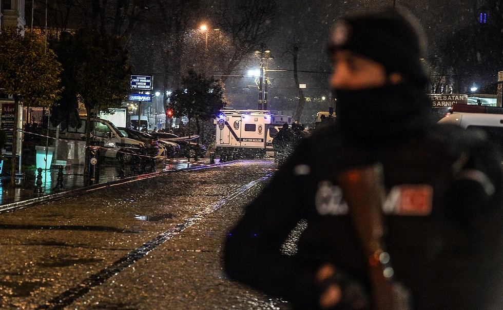 6 Ocak - Sultanahmet'te Polise Canlı Bomba Saldırısı