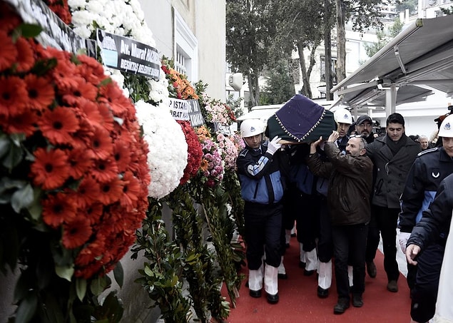 73. 8 Şubat - Müzeyyen Senar Aramızdan Ayrıldı