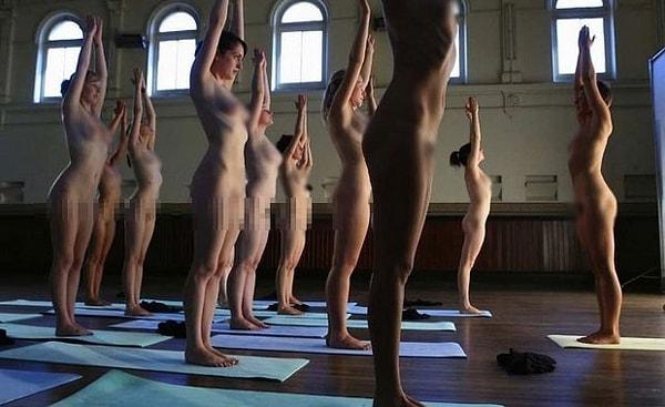 Ve tamamen çıplan yapılan Naked-Yoga (Çıplak Yoga) adlı üç kategoride yoga dersleri düzenleniyor.