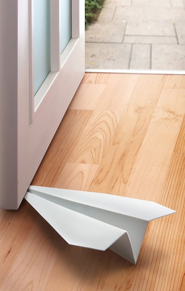 22. Бумажный самолетик