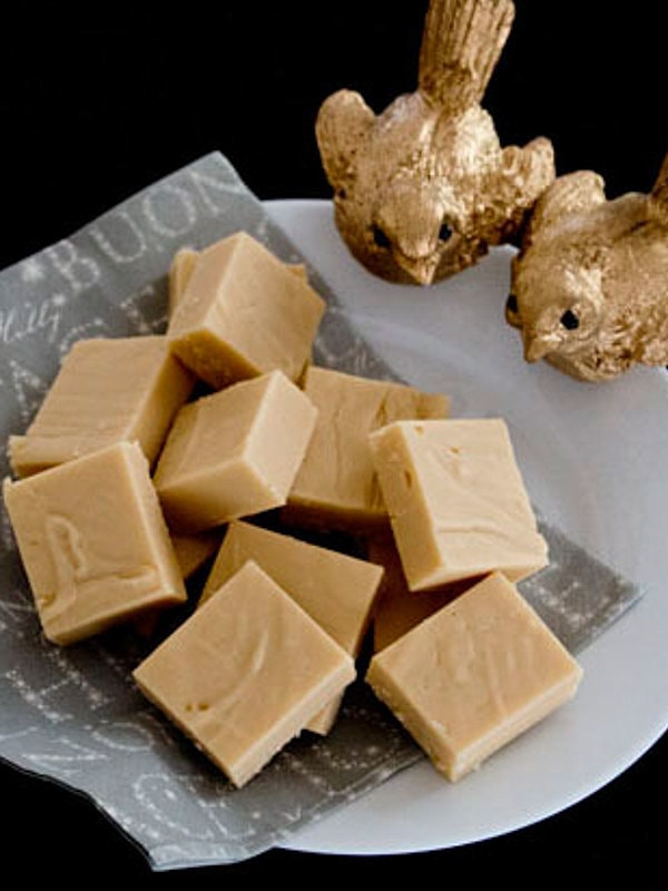 18. Фадж из белого шоколада с добавлением «Бейлис»