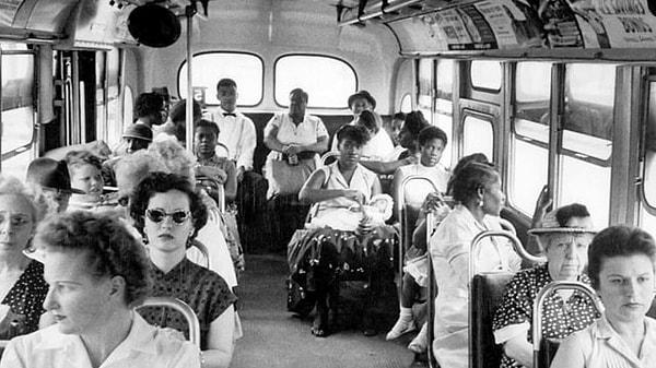 1. 1 Aralık 1955 Perşembe günü Rosa Parks'ın yaşadıkları: