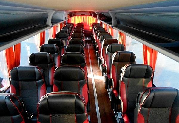 11. Bu soru çok önemli! Şehirler arası otobüslerde ikili koltuklarda gitmek zorunda olsan ne tarafa oturmayı tercih edersin?