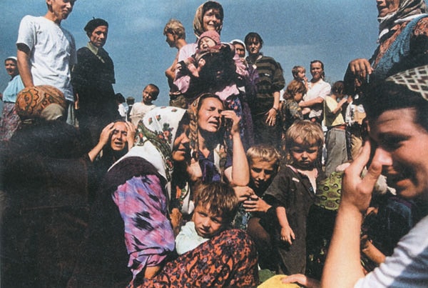 6. Боснийский конфликт, длившийся с 1992 по 1995 гг., унес жизни 250 тыс. человек, а количество раненных составило 300 тыс.