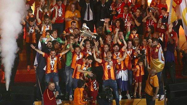 7. 3 Kupalı 4 Yıldızlı Galatasaray