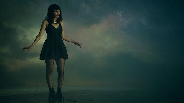 24. Chvrches - Leave A Trace