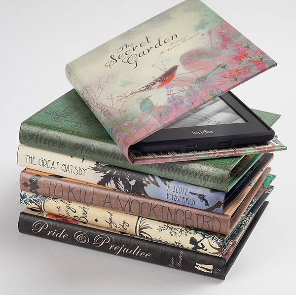 11. Винтажный футляр-книга для планшета