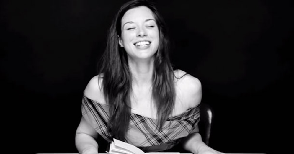 9 женщин, пытающихся читать их любимую книгу во время оргазма