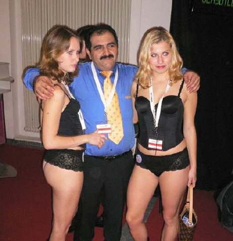 9. Aşağılandım diyor Şahin ağabey hor görüldüm. 